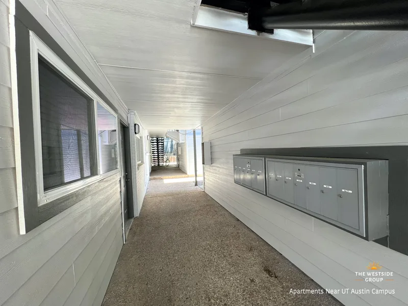 hallway-units-mail-station