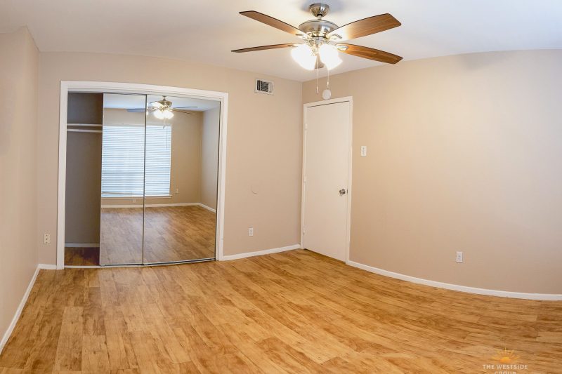 mirror-on-closet-space