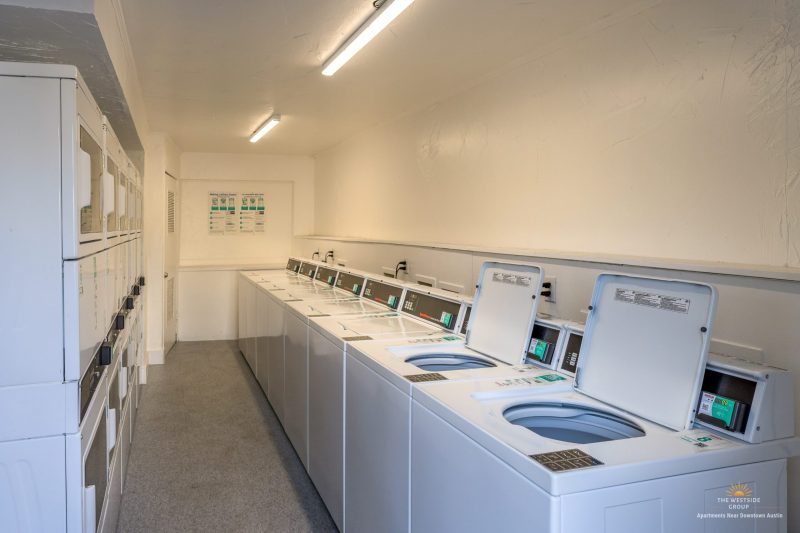 onsite-laundry-facilities-west-6th-street-apartments