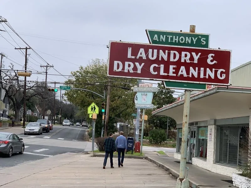 neighborhood laundry and dry cleaning in clarksville austin